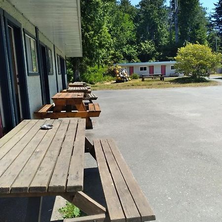 Dolphin Motel Tofino Buitenkant foto